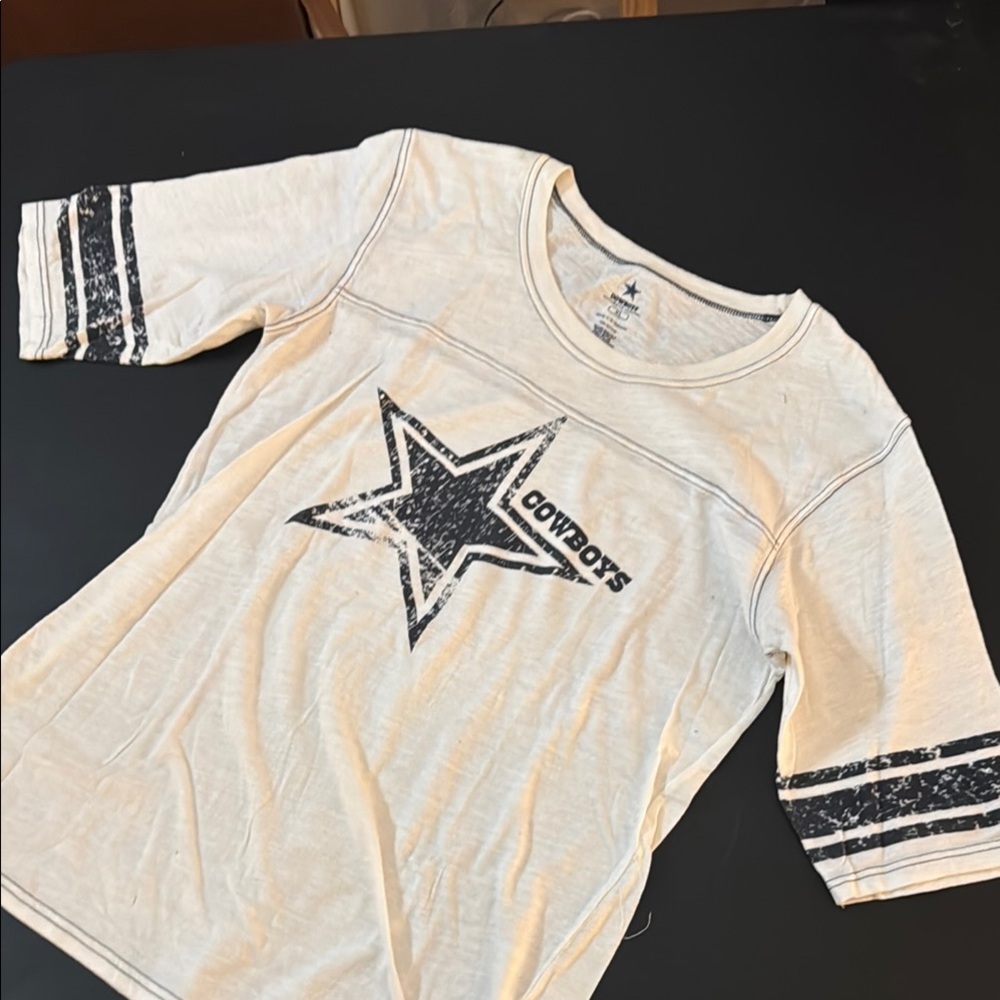 Ladies Vintage Dallas Cowboys Star Graphic Tee - Cream/Navy
